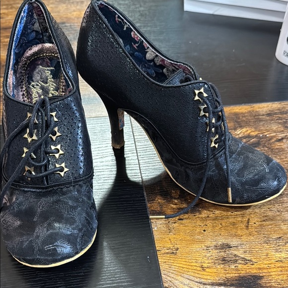 Irregular Choice Black High-Heeled Oxfords - Picture 3 of 4